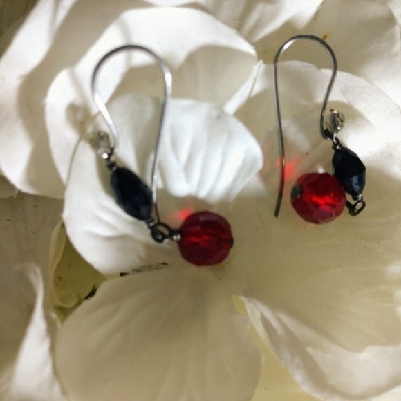 Swarovski Crystals Earrings - Picture 4 of 7